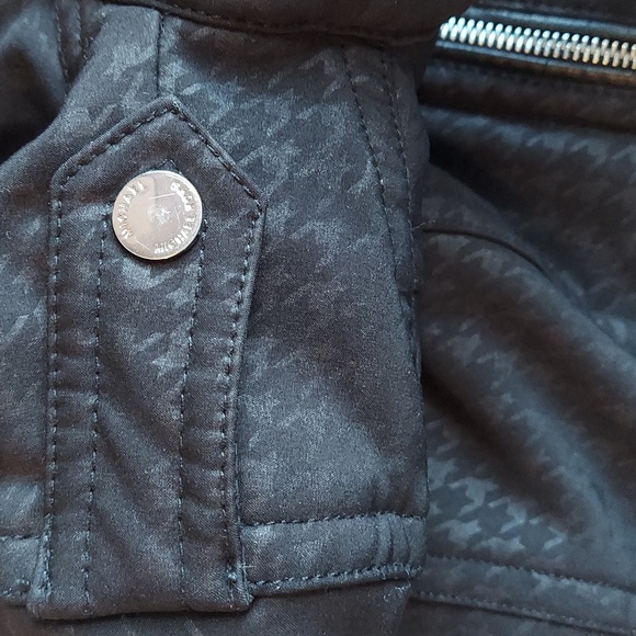 XS black Michael Kors herringbone winter jacket. - Picture 8 of 8